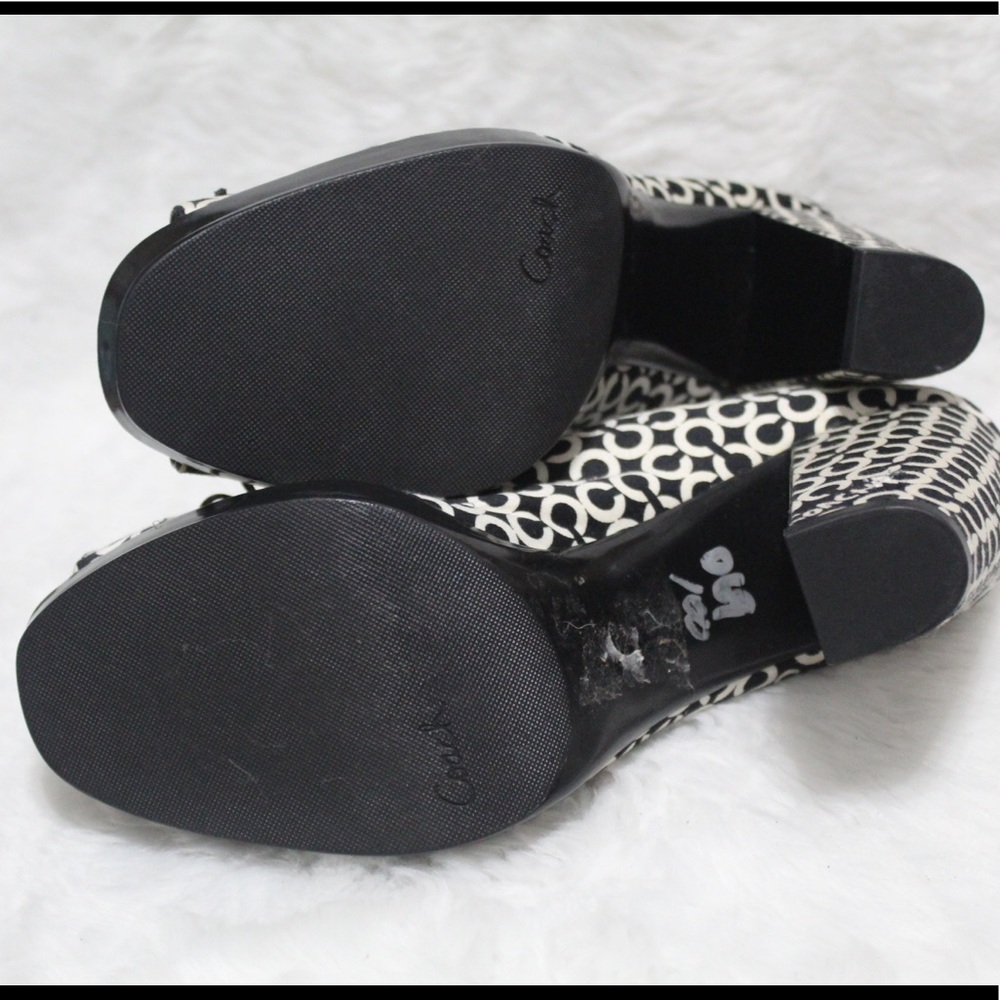 Black & White Patterned Peep-Toe Block Heel Pumps - Picture 8 of 8